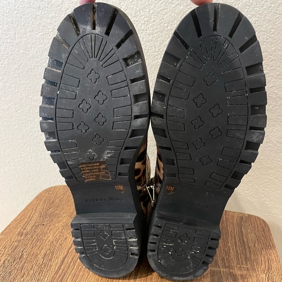 Gianni Bini Leopard Boots Size 10M - Picture 7 of 7